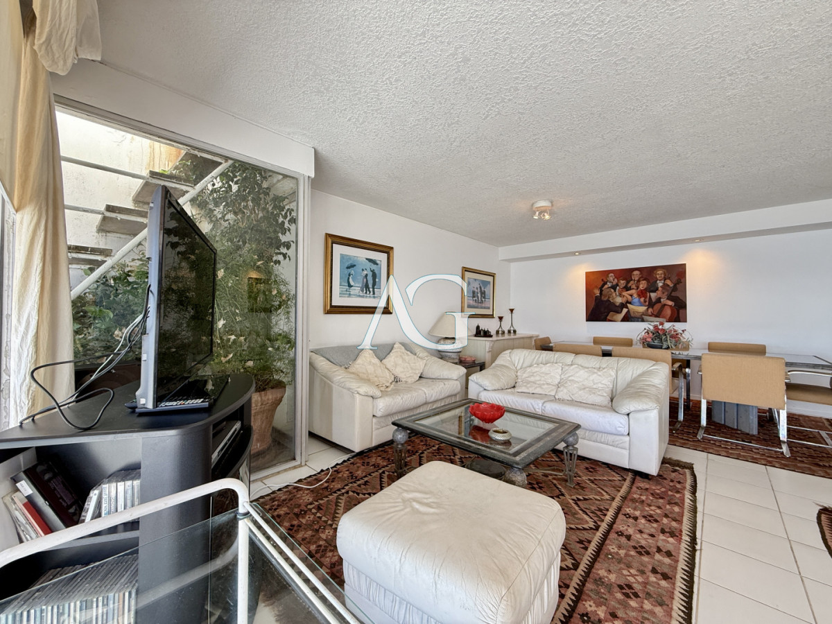 Apartamento ID.514 - Penthouse de categoría en Espigón  Rambla General Artigas