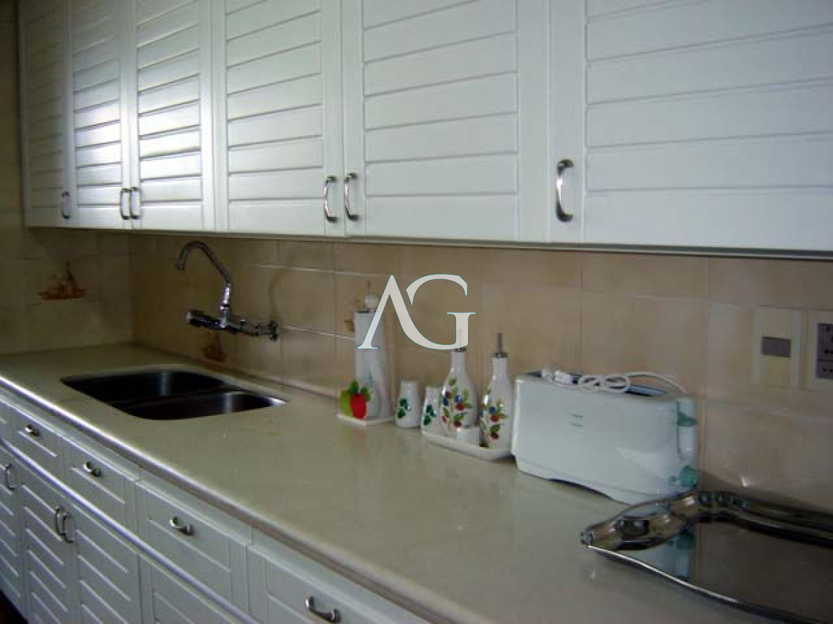 Apartamento ID.196 - Playa mansa amplia terraza 