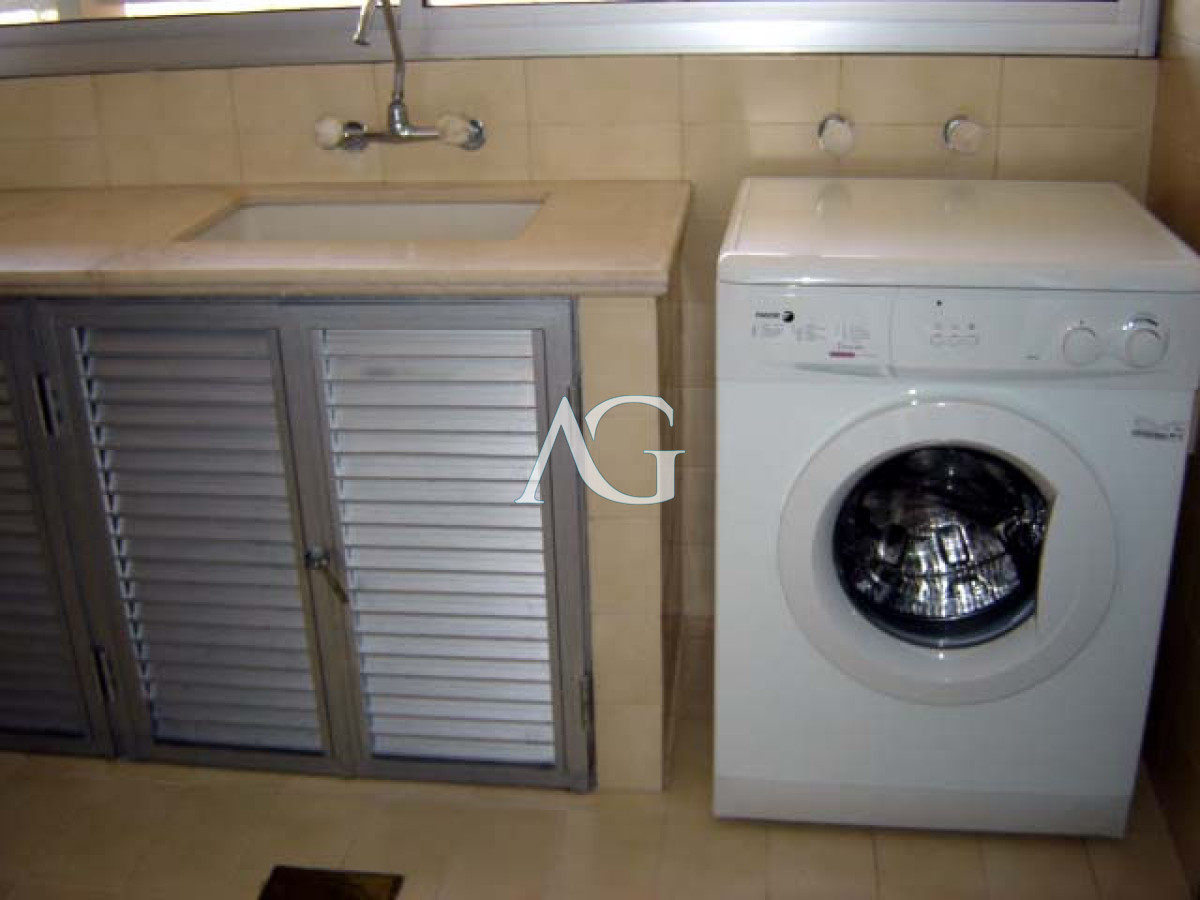 Apartamento ID.196 - Playa mansa amplia terraza 