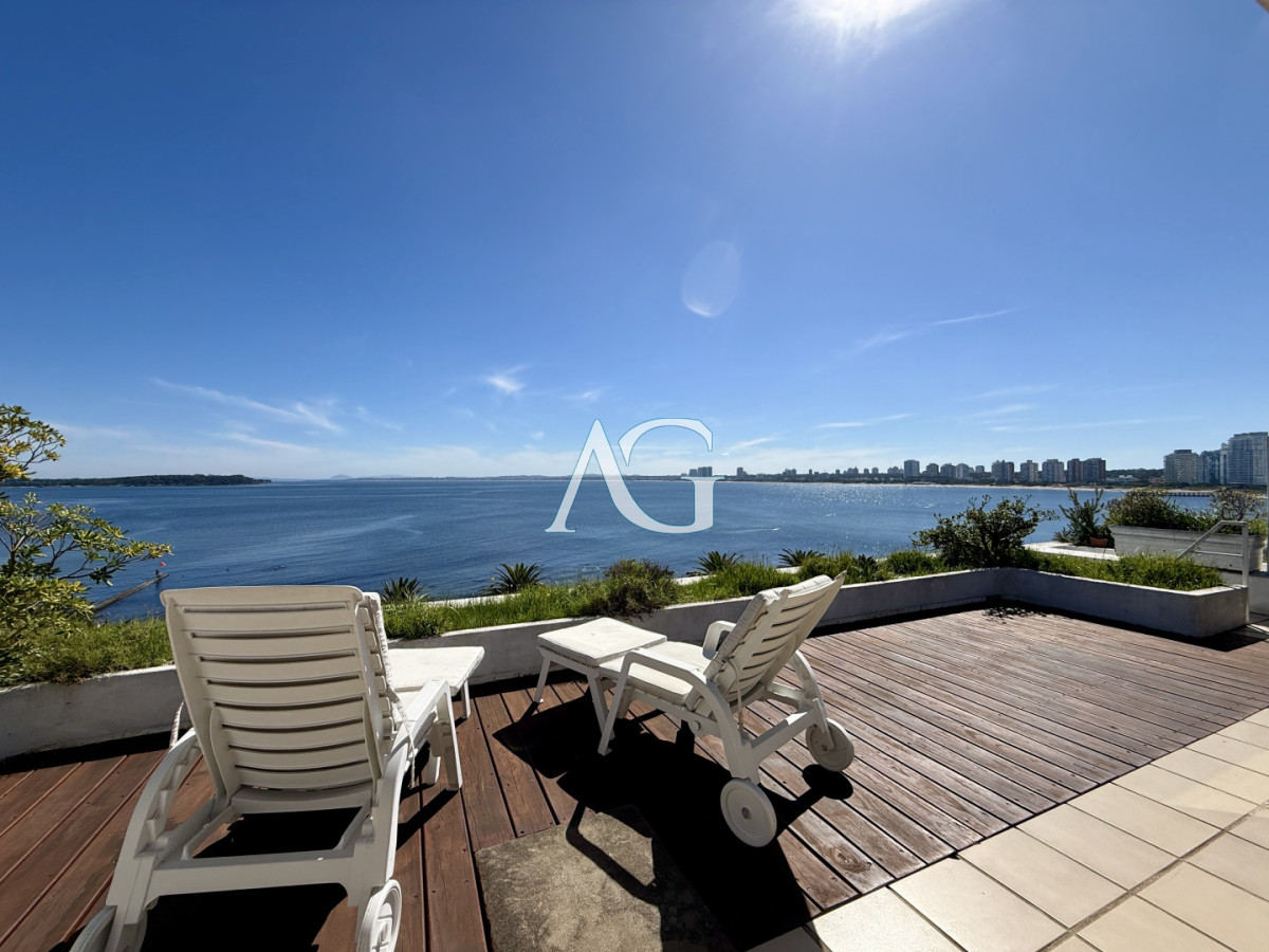 Apartamento ID.514 - Penthouse de categoría en Espigón  Rambla General Artigas