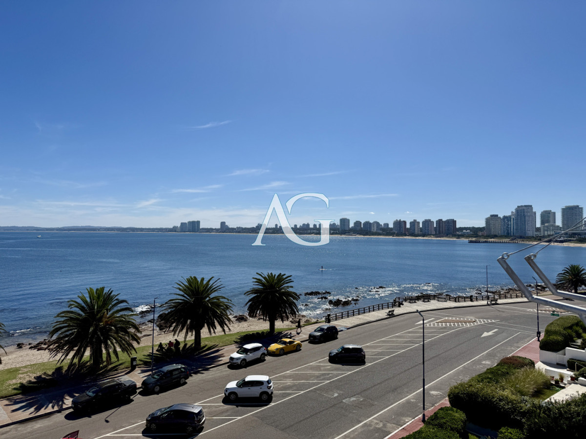 Apartamento ID.514 - Penthouse de categoría en Espigón  Rambla General Artigas