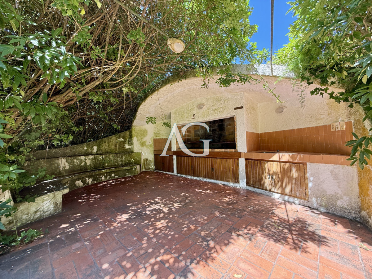 Casa ID.368 - Imponente chalet en venta sobre Av. del Mar  Exclusividad, confort y naturaleza