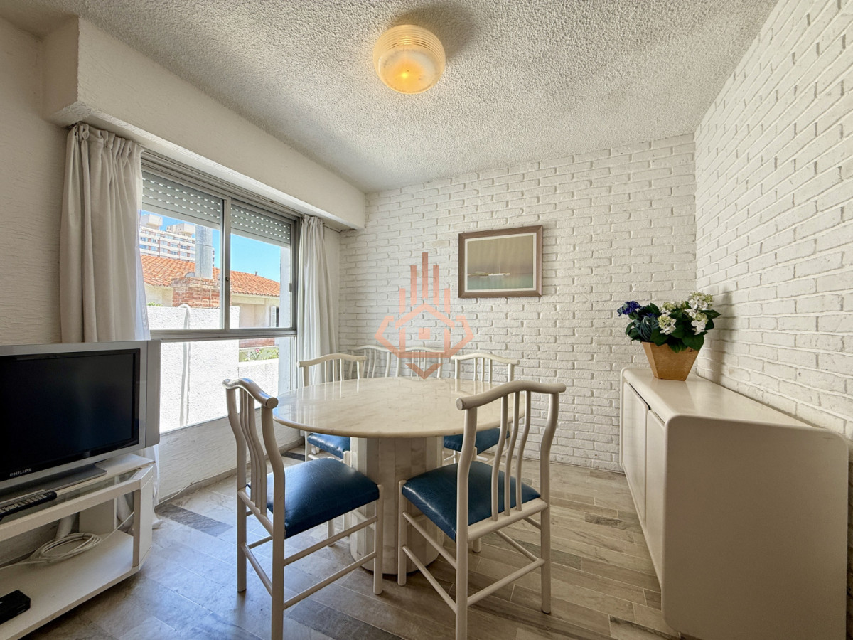 Apartamento en venta en Punta del Este Edificio ALEPH Calle 20