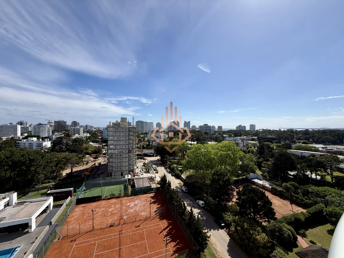 Roosevelt, Punta del Este Piso alto con Vista al Mar