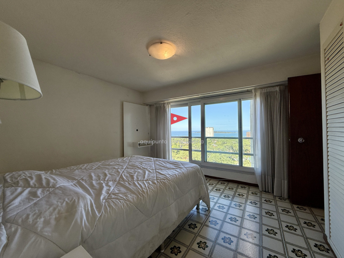 Apartamento ID.189 - Venta de Apartamento  Parquemar Bosque  Parada 15 de Av. Roosevelt, Punta del Este