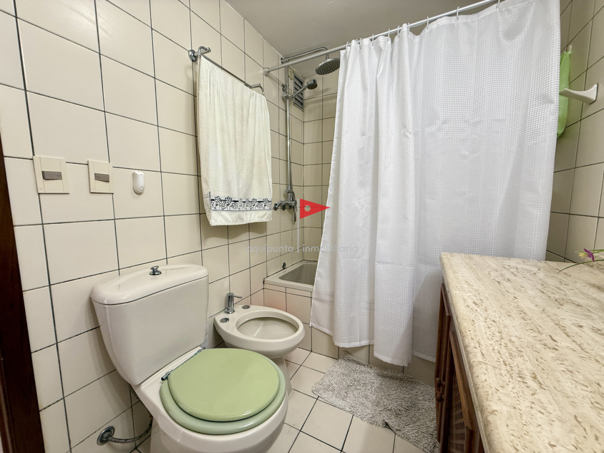 Apartamento ID.228 - Apartamento en venta en Edificio Cap Bretón  Av. Roosevelt y Av. Biarritz