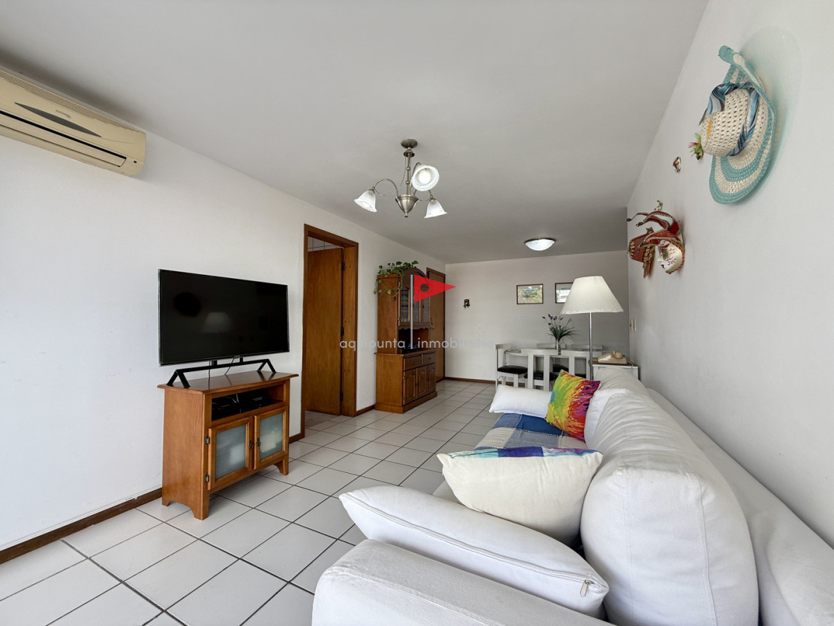 Apartamento ID.228 - Apartamento en venta en Edificio Cap Bretón  Av. Roosevelt y Av. Biarritz