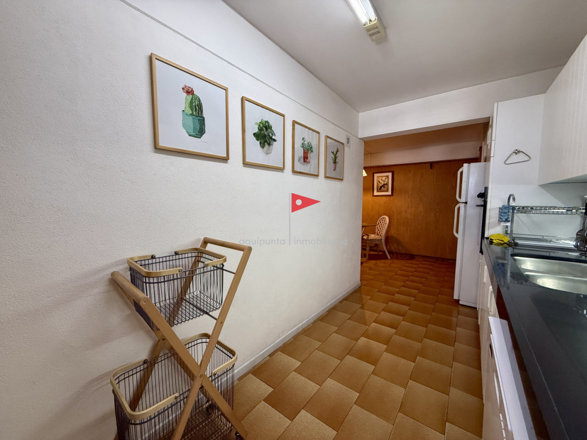 Apartamento ID.220 - Alquiler temporal  Torre El Torreón  Punta del Este