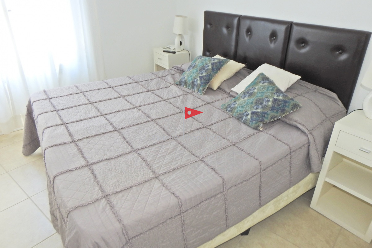 Apartamento ID.269 - Excelente Torre ubicada en la zona de la Brava a 100 metros del océano.  