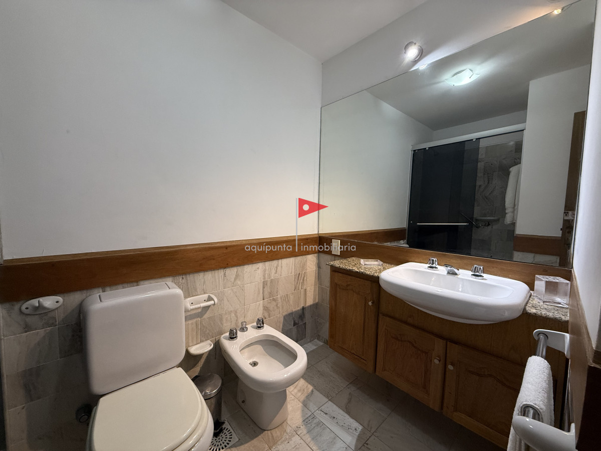 Apartamento ID.48 - Venta apartamento punta del este 2 dormitorios a pasos de playa brava