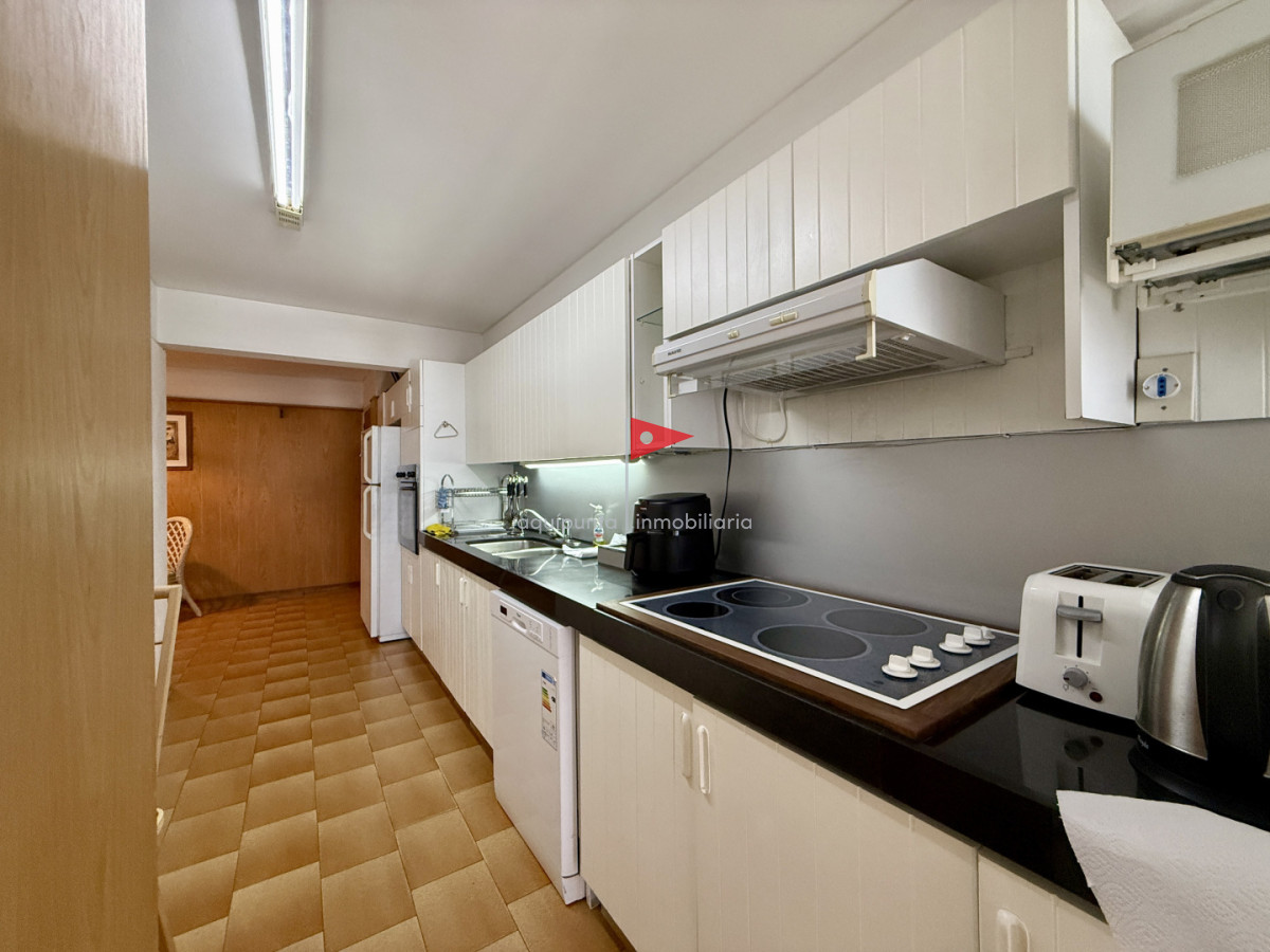 Apartamento ID.220 - Alquiler temporal  Torre El Torreón  Punta del Este