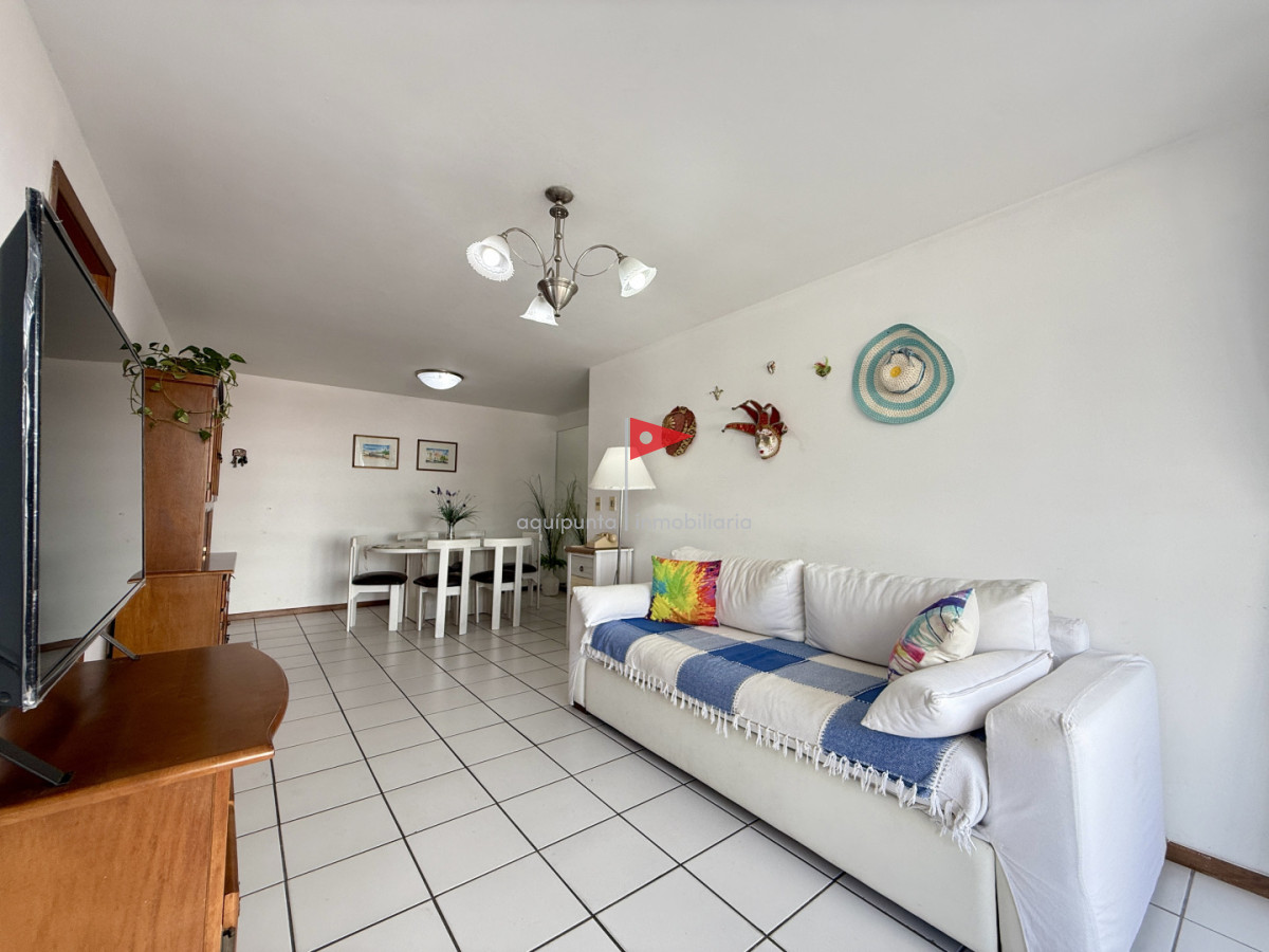Apartamento ID.228 - Apartamento en venta en Edificio Cap Bretón  Av. Roosevelt y Av. Biarritz