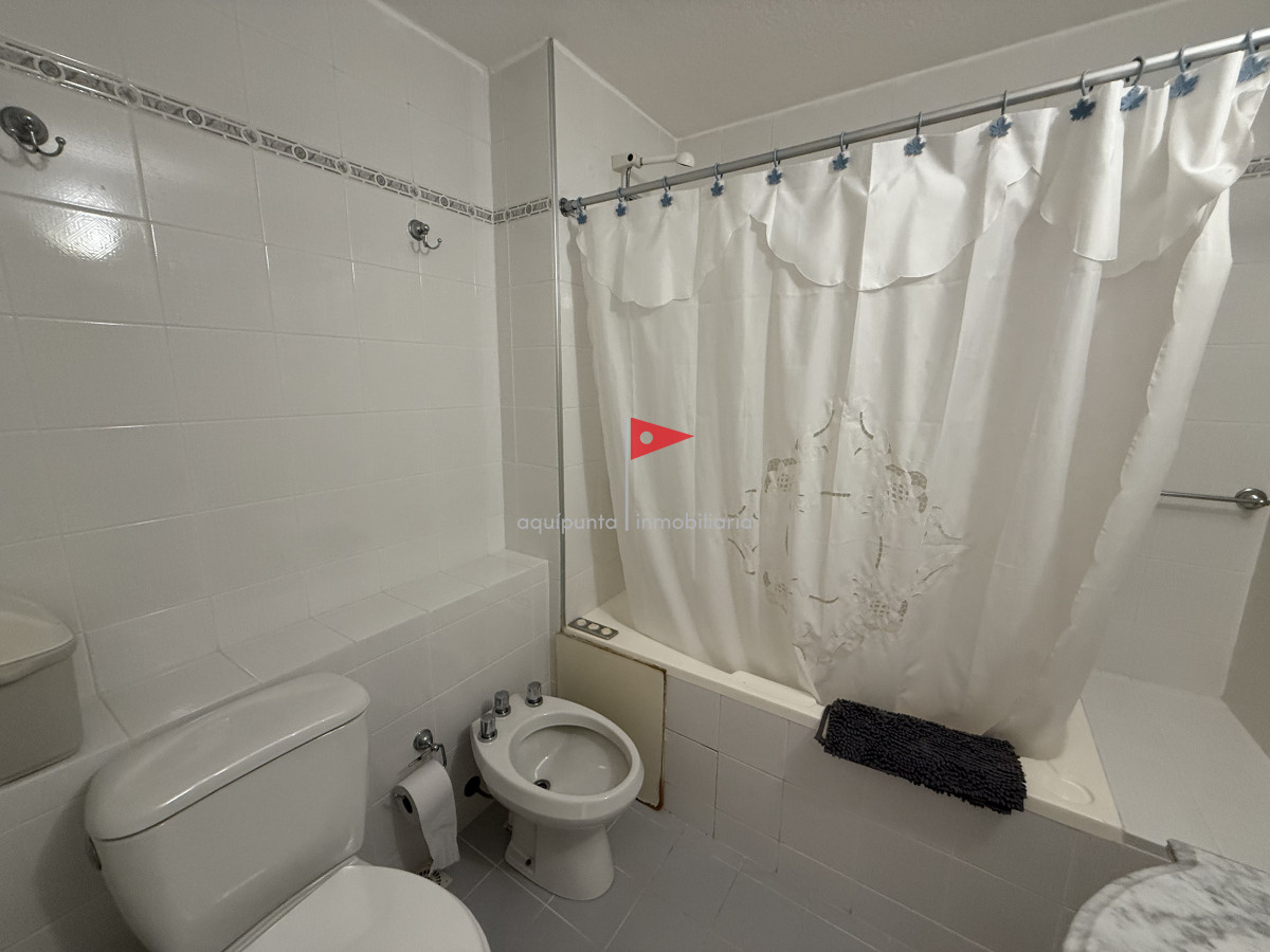 Apartamento ID.41 - Apartamento en Venta – Lincoln Center Torre Wilson, Punta del Este 3 dormitorios 3 baños 