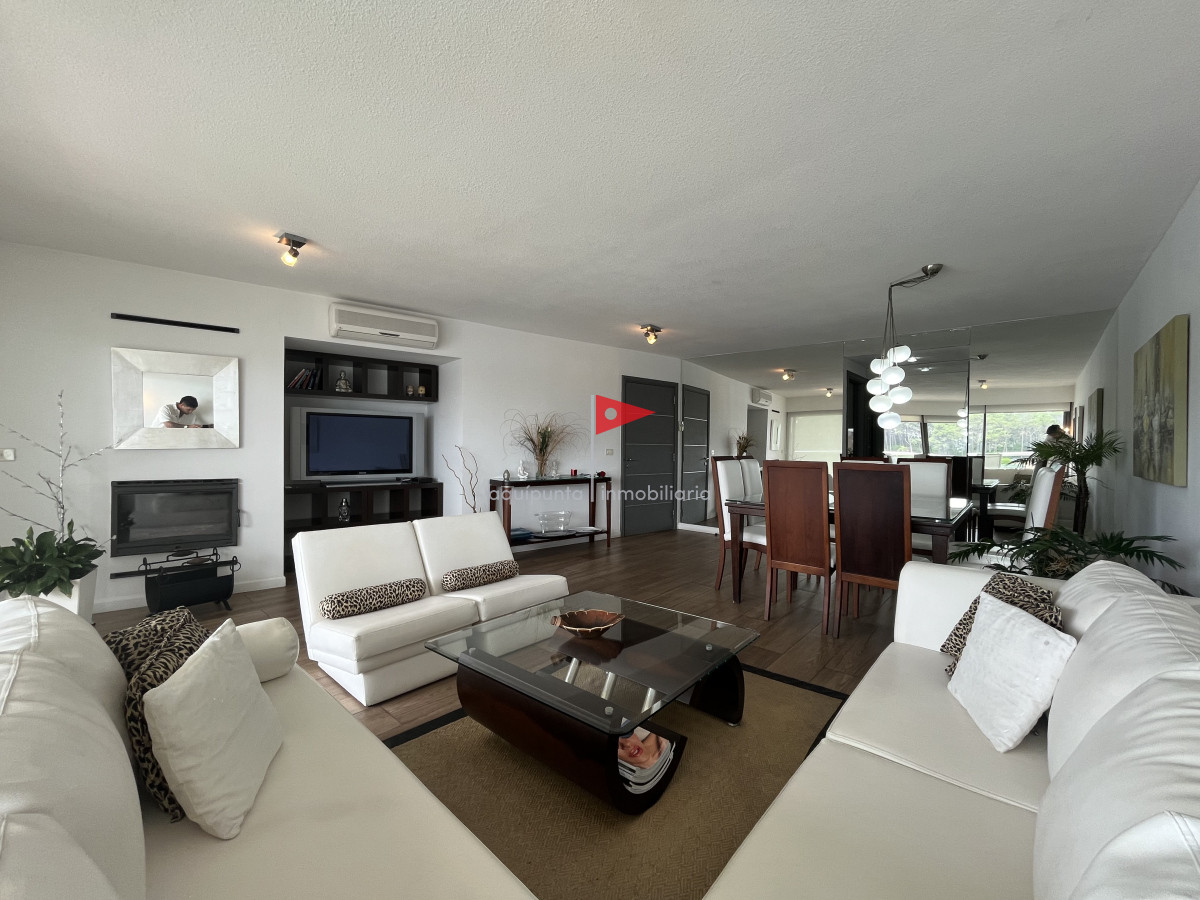 Apartamento ID.241 - Venta apartamento sobre laguna