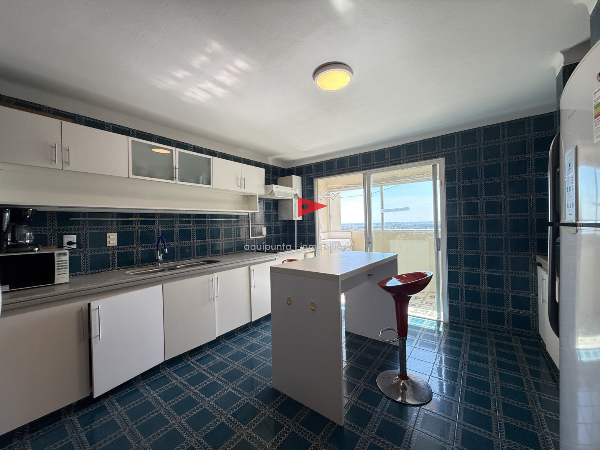 Apartamento ID.189 - Venta de Apartamento  Parquemar Bosque  Parada 15 de Av. Roosevelt, Punta del Este