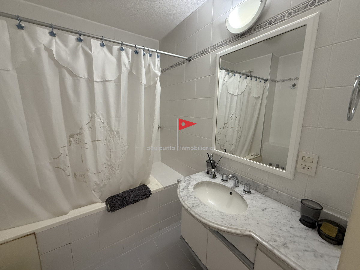 Apartamento ID.41 - Apartamento en Venta – Lincoln Center Torre Wilson, Punta del Este 3 dormitorios 3 baños 