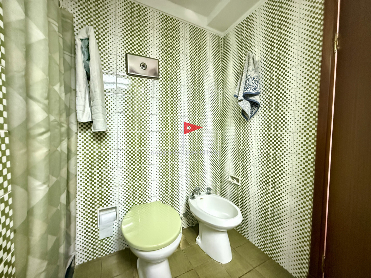 Apartamento ID.176 - Venta  Amplio Apartamento en Torre Amalfi  Playa Mansa