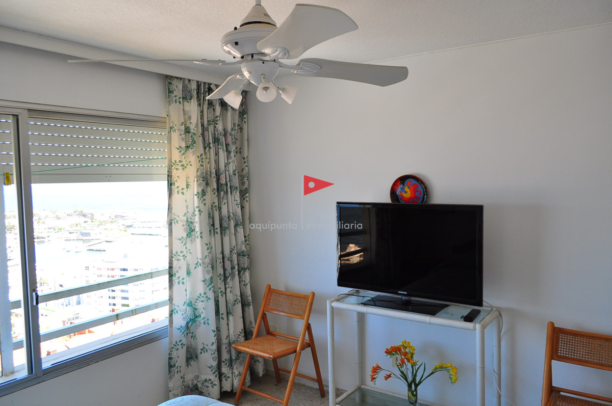 Apartamento ID.61 - Venta apartamento 1 dormitorio y medio Punta del Este PENINSULA EXCELENTE VISTA