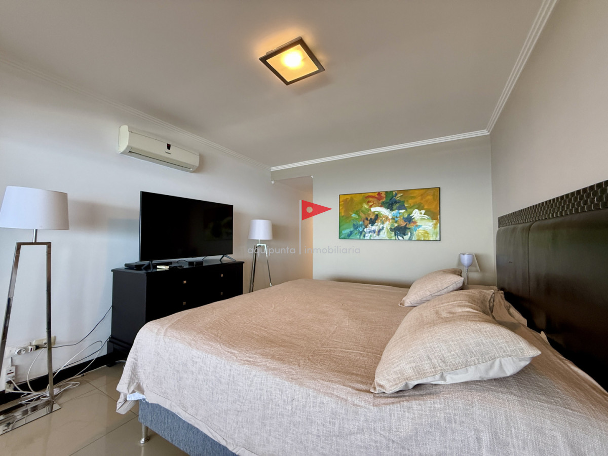 Apartamento ID.63 - Venta apartamento Punta del Este torre lobos 3 dormitorios 