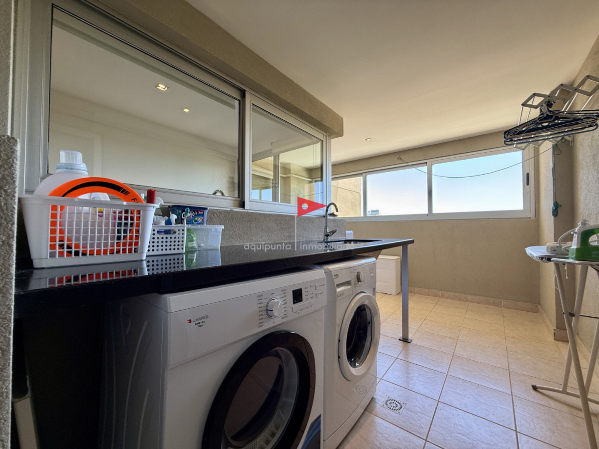 Apartamento ID.63 - Venta apartamento Punta del Este torre lobos 3 dormitorios 