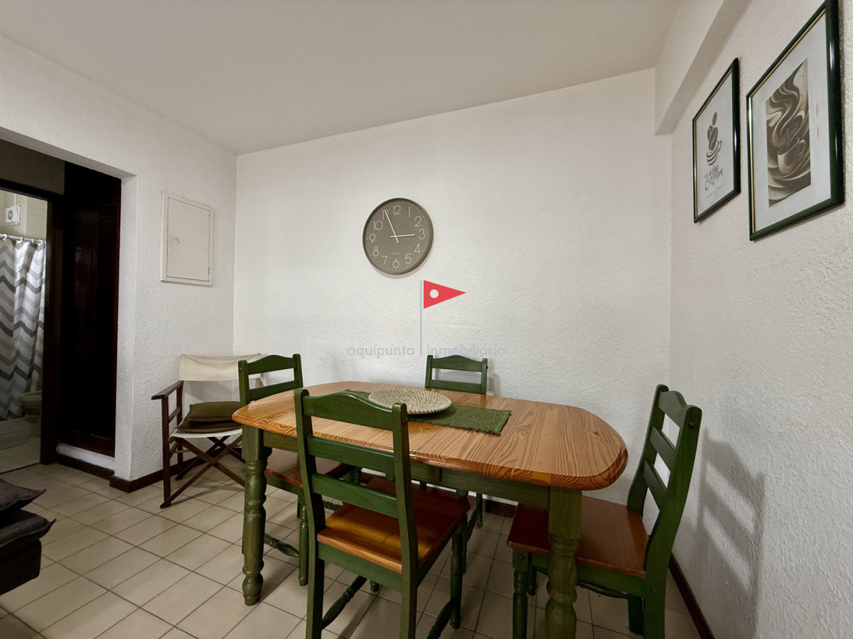 Apartamento ID.276 - Apartamento en venta en Centro Lafayette sobre la emblemática calle 24 en pleno corazón de Punta del Este