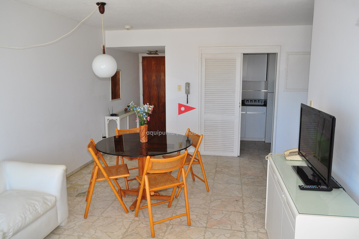Apartamento ID.61 - Venta apartamento 1 dormitorio y medio Punta del Este PENINSULA EXCELENTE VISTA