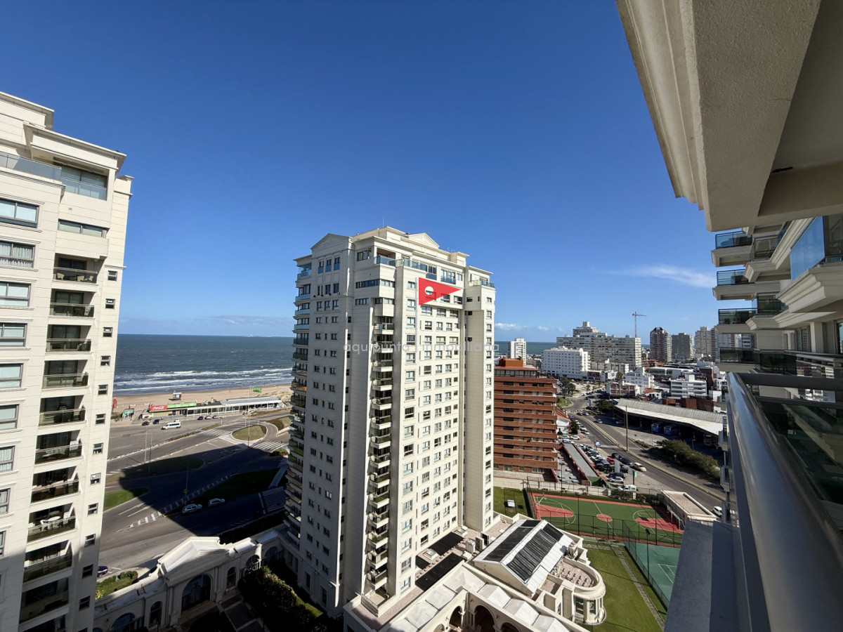 Apartamento ID.175 - Venta apto punta del este brava  vista al mar 