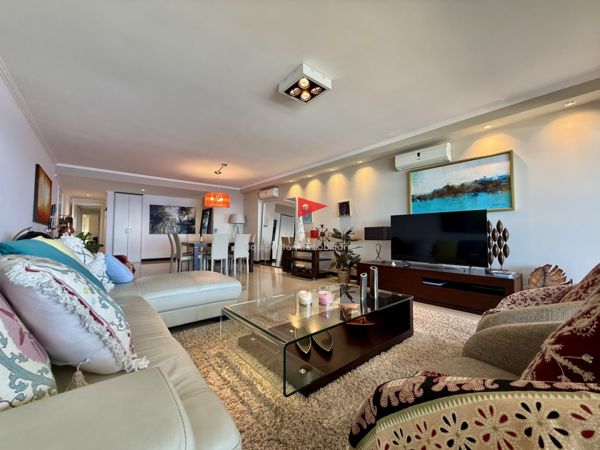 Apartamento ID.63 - Venta apartamento Punta del Este torre lobos 3 dormitorios 