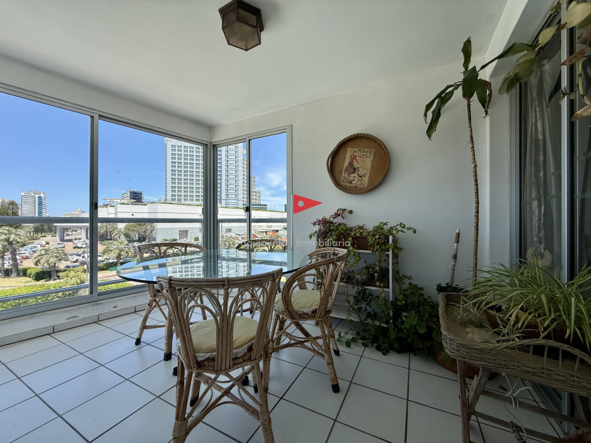 Apartamento ID.62 - Venta Apartamento 3 dormitorios  a  pasos de playa mansa punta del este 