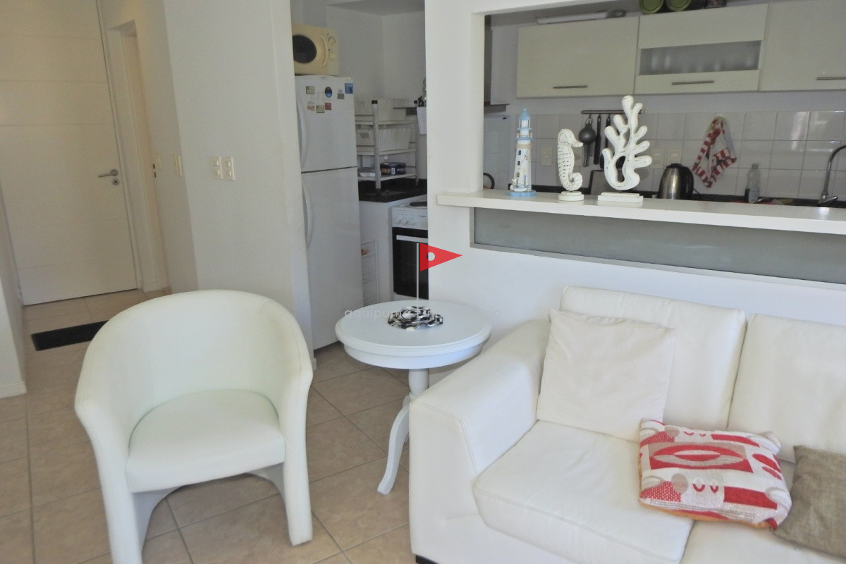 Apartamento ID.269 - Excelente Torre ubicada en la zona de la Brava a 100 metros del océano.  