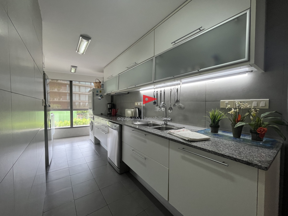 Apartamento ID.241 - Venta apartamento sobre laguna