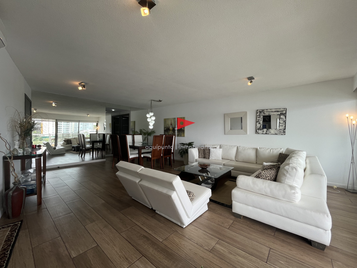 Apartamento ID.241 - Venta apartamento sobre laguna