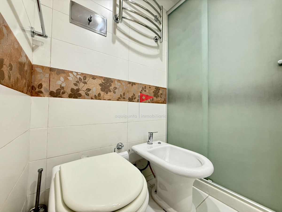 Apartamento ID.296 - Venta Parquemar R - Punta del Este
