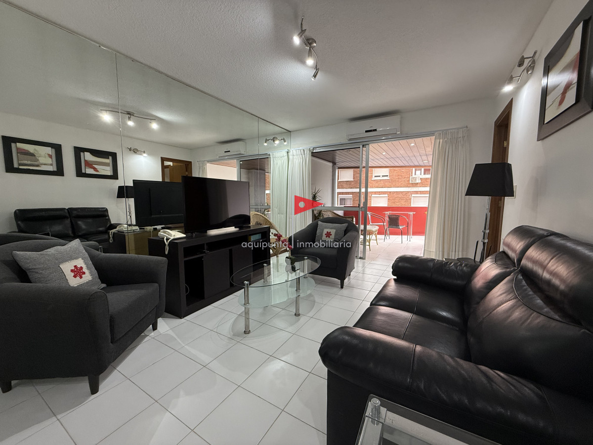 Apartamento ID.48 - Venta apartamento punta del este 2 dormitorios a pasos de playa brava
