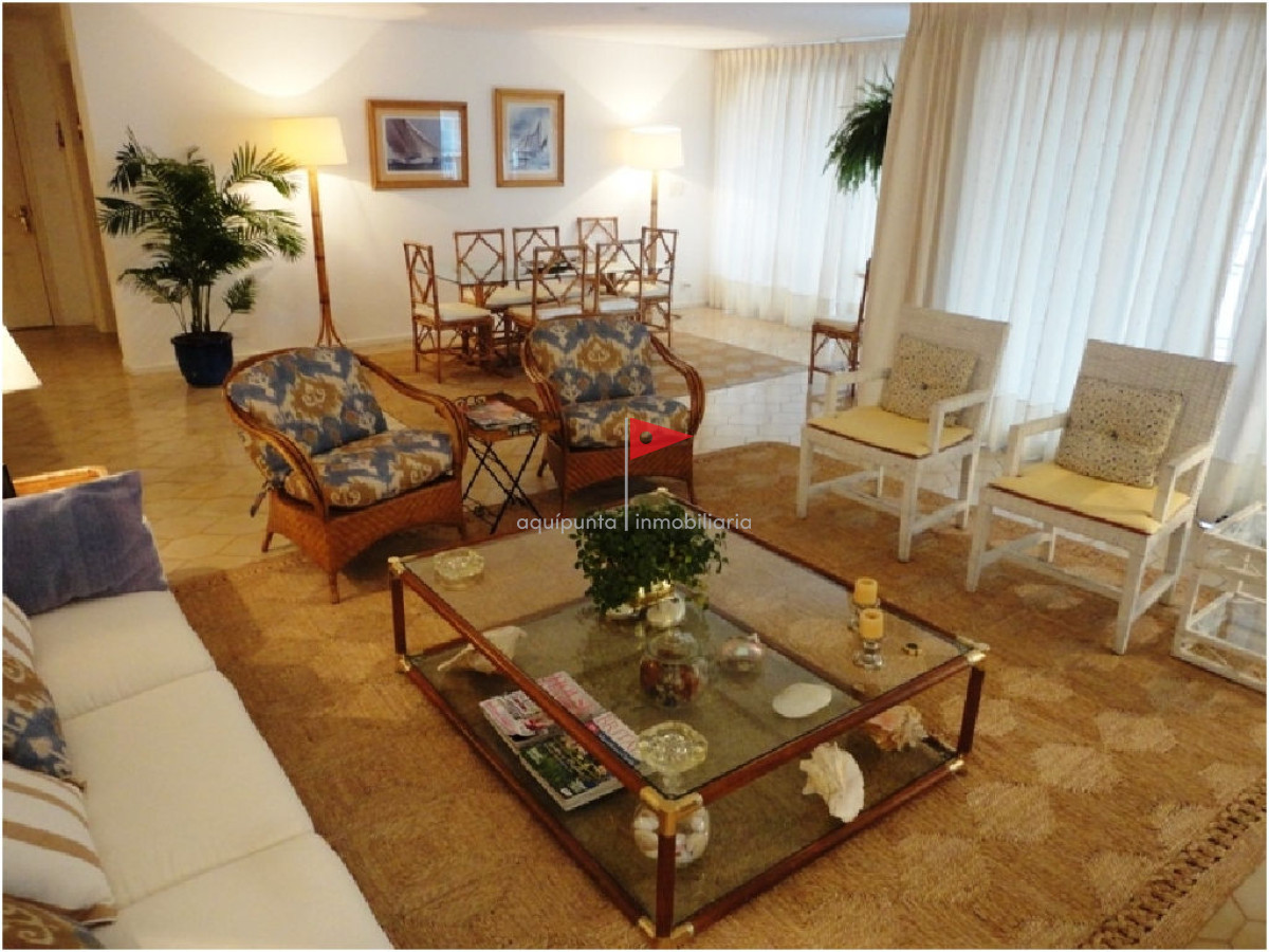 Apartamento ID.32 - Apartamento en Venta – Edificio Brioni, Punta del Este