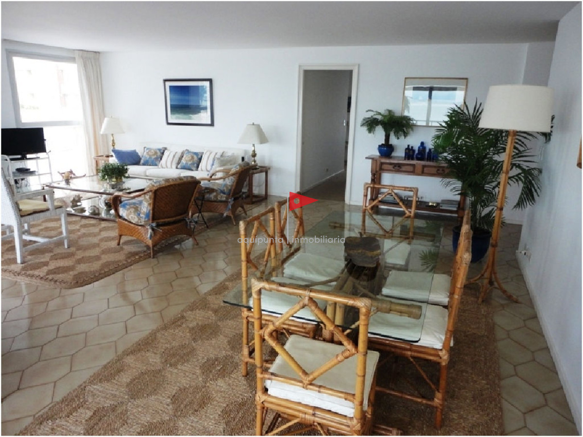 Apartamento ID.32 - Apartamento en Venta – Edificio Brioni, Punta del Este