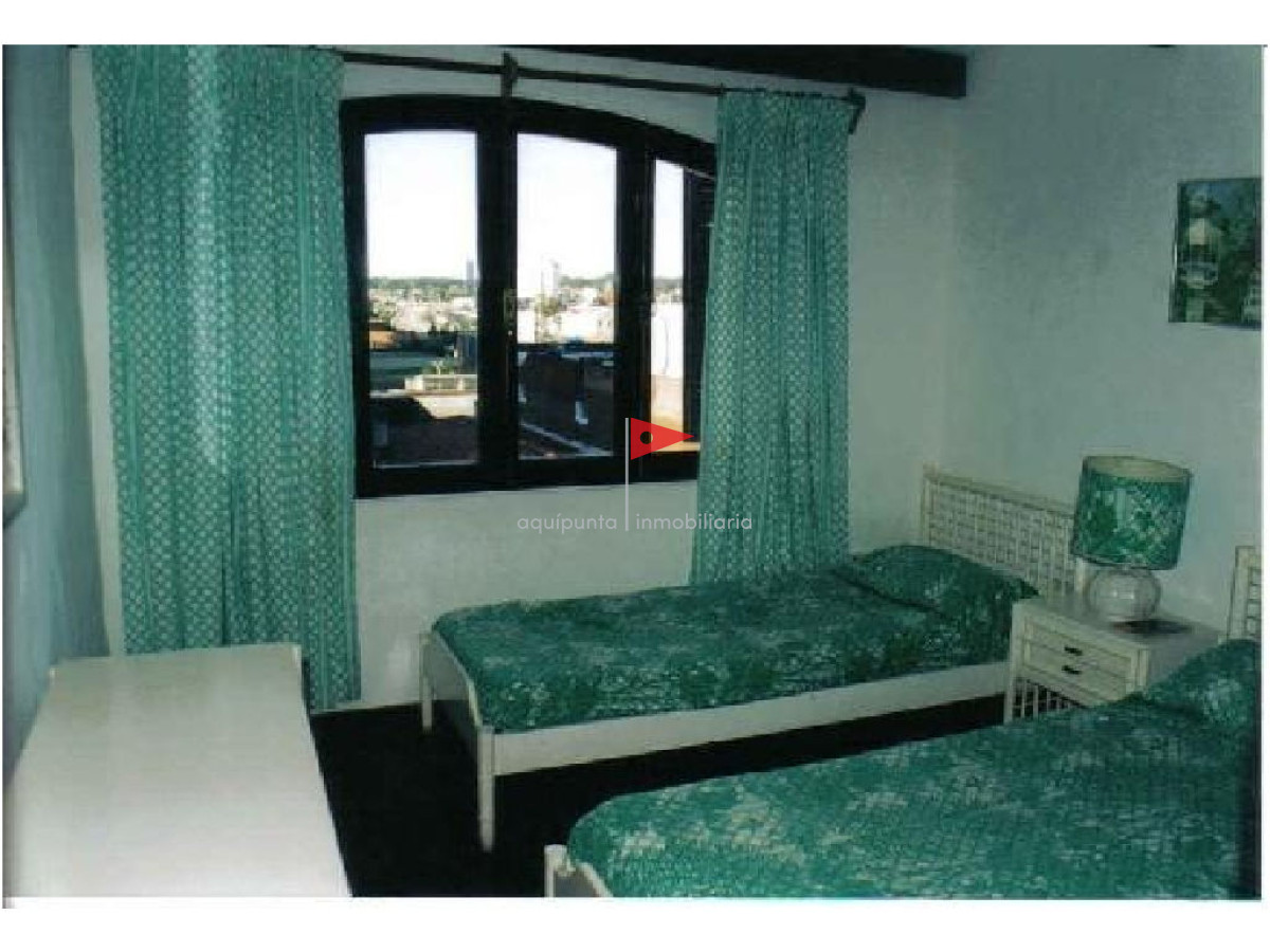 Apartamento ID.80 - Venta Apartamento en Peninsula 3 dorm 2 baños 