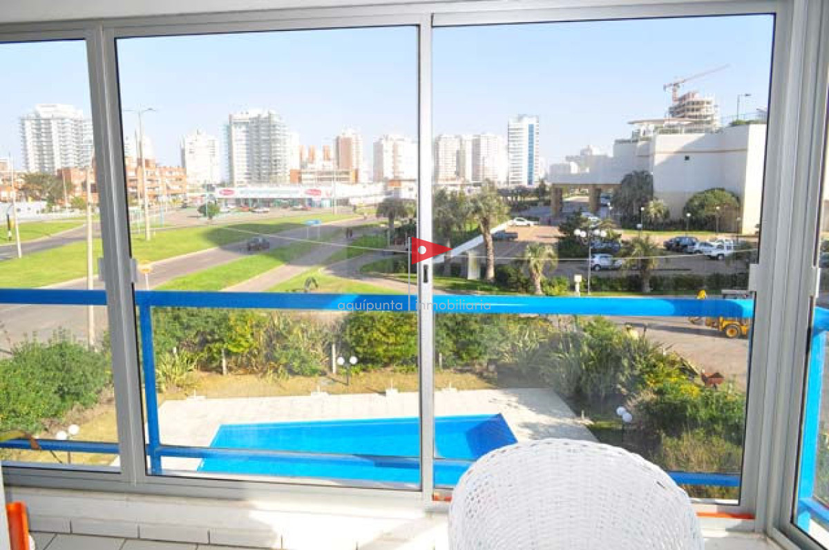 Apartamento ID.62 - Venta Apartamento 3 dormitorios  a  pasos de playa mansa punta del este 
