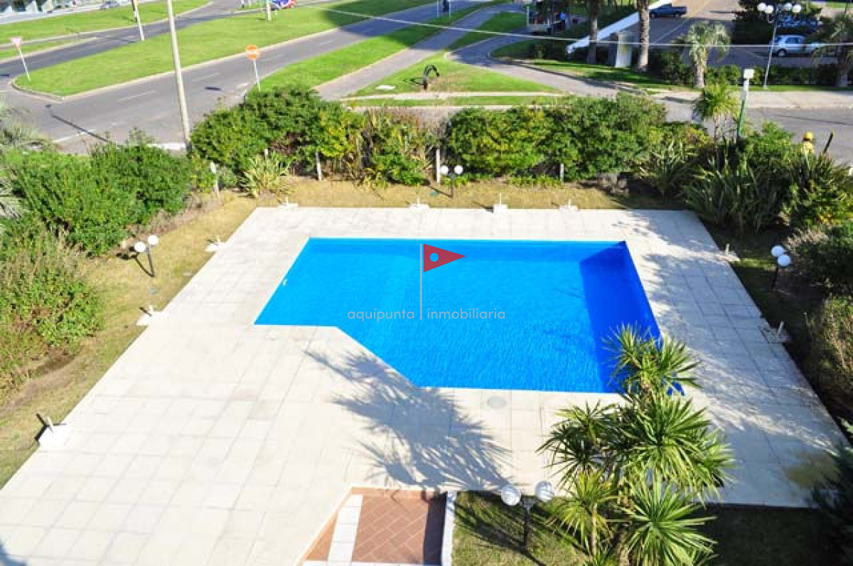 Apartamento ID.62 - Venta Apartamento 3 dormitorios  a  pasos de playa mansa punta del este 