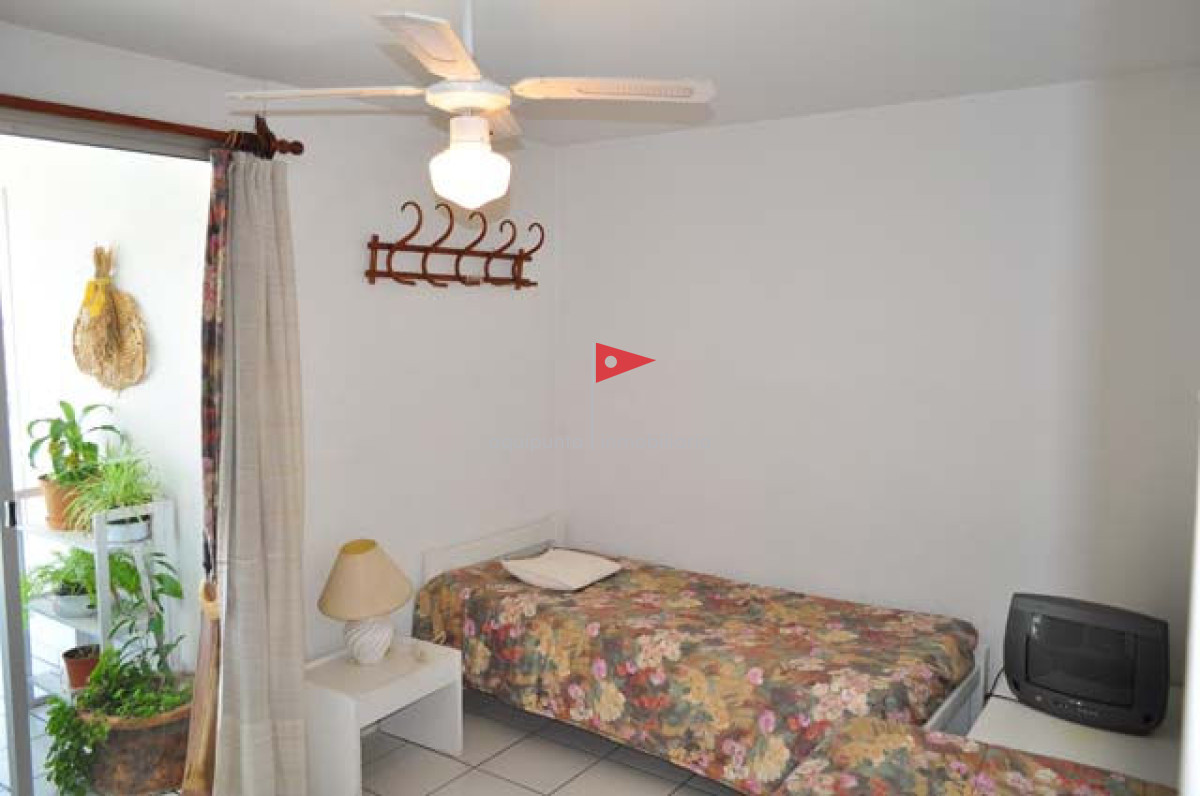 Apartamento ID.62 - Venta Apartamento 3 dormitorios  a  pasos de playa mansa punta del este 