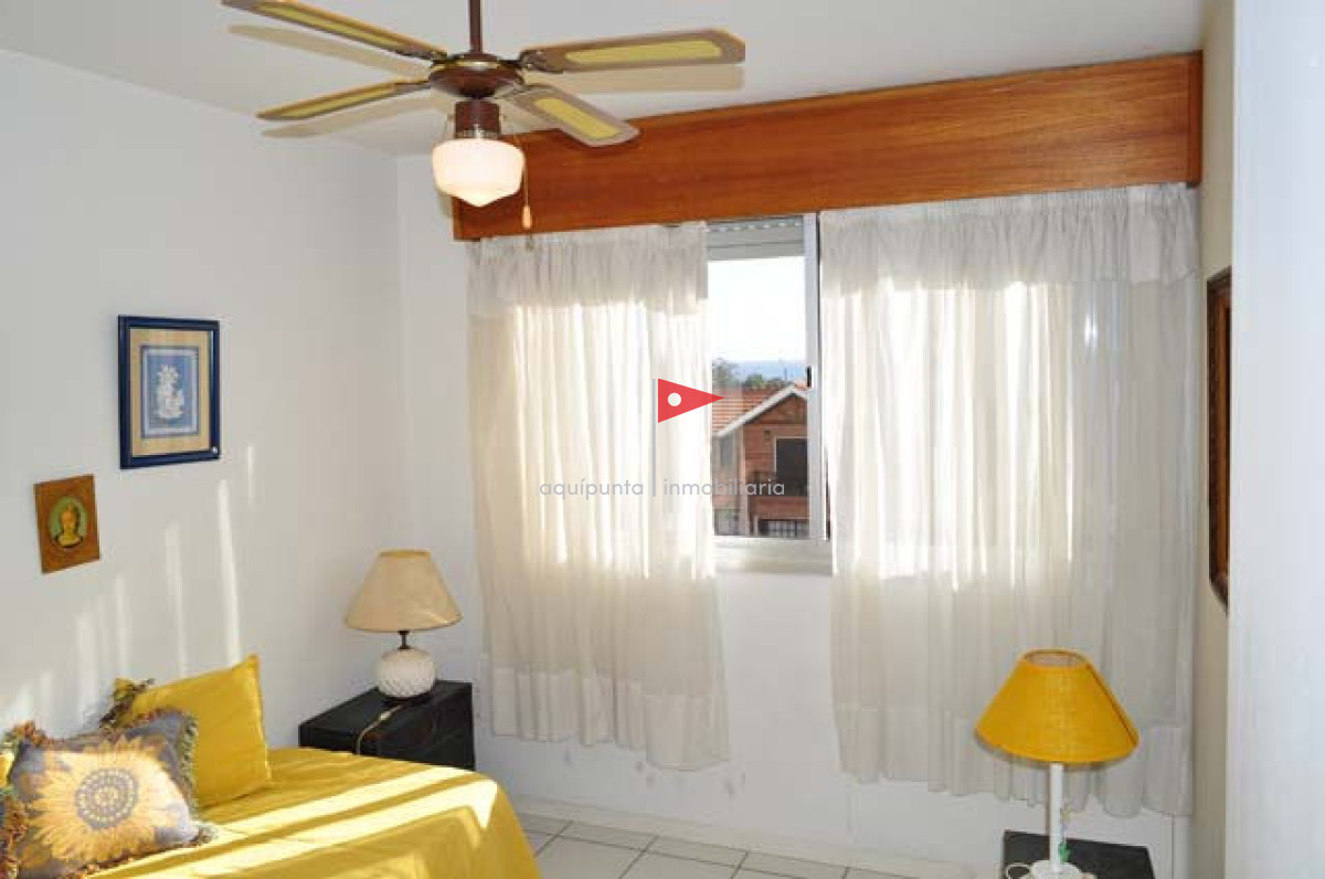 Apartamento ID.62 - Venta Apartamento 3 dormitorios  a  pasos de playa mansa punta del este 
