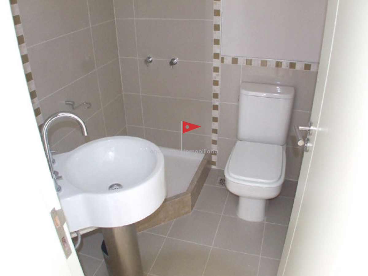 Apartamento ID.38 - Venta apartamento  Punta del Este 2 dormitorios  con Vista al Mar 