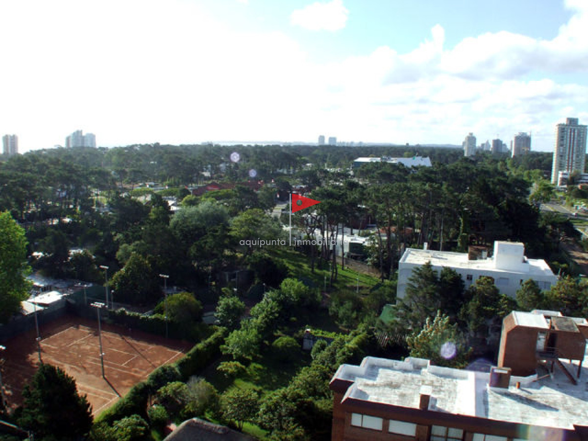 Apartamento ID.38 - Venta apartamento  Punta del Este 2 dormitorios  con Vista al Mar 