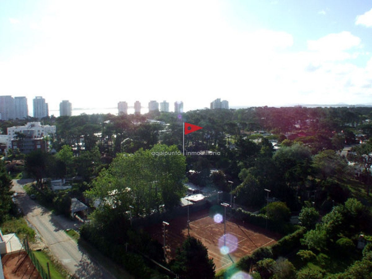Apartamento ID.38 - Venta apartamento  Punta del Este 2 dormitorios  con Vista al Mar 