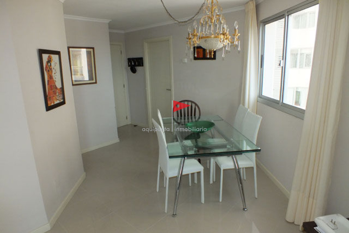 Apartamento ID.38 - Venta apartamento  Punta del Este 2 dormitorios  con Vista al Mar 