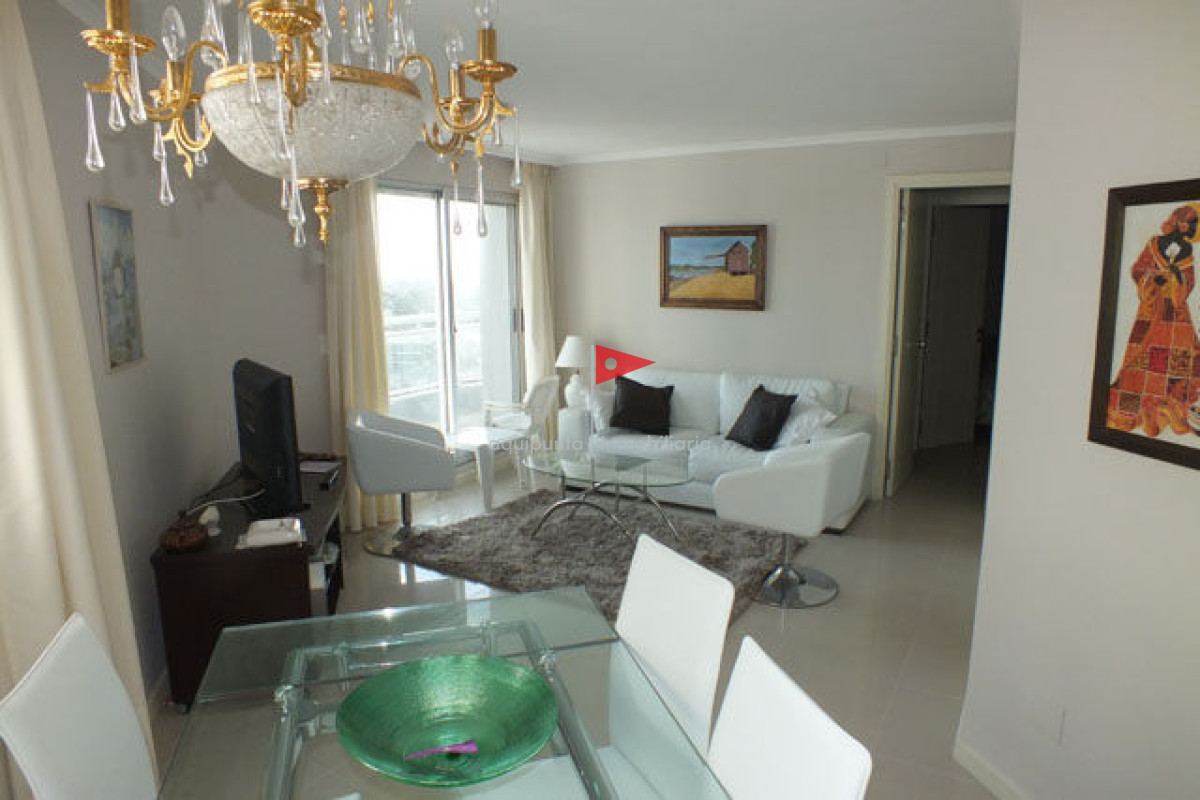 Apartamento ID.38 - Venta apartamento  Punta del Este 2 dormitorios  con Vista al Mar 