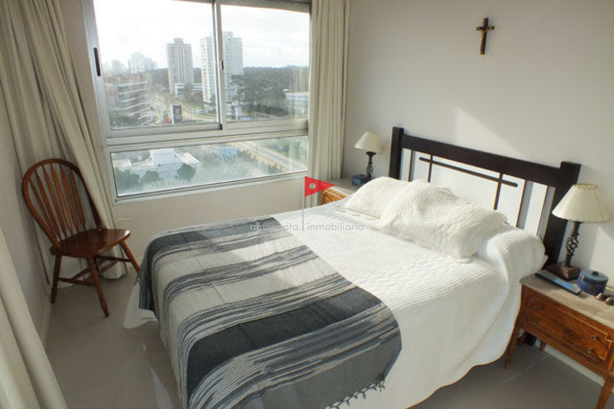 Apartamento ID.38 - Venta apartamento  Punta del Este 2 dormitorios  con Vista al Mar 