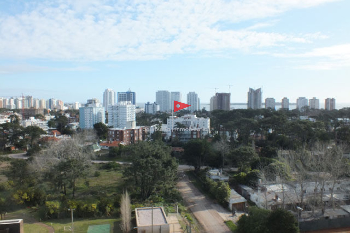 Apartamento ID.38 - Venta apartamento  Punta del Este 2 dormitorios  con Vista al Mar 