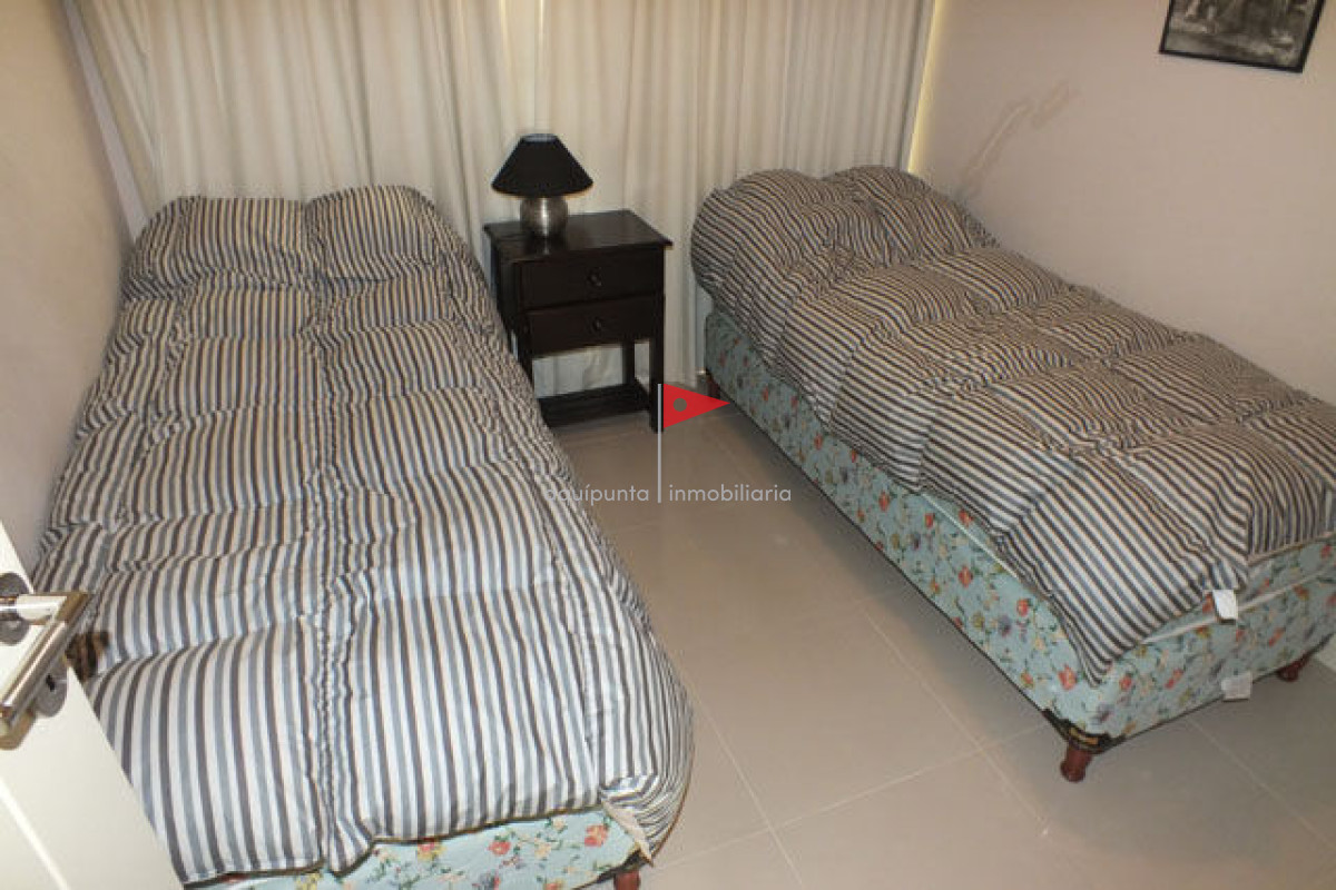 Apartamento ID.38 - Venta apartamento  Punta del Este 2 dormitorios  con Vista al Mar 