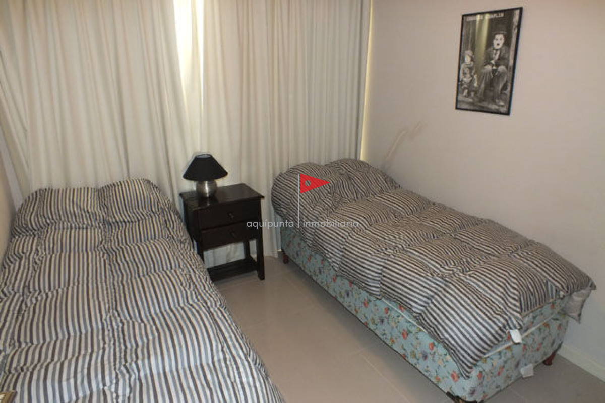 Apartamento ID.38 - Venta apartamento  Punta del Este 2 dormitorios  con Vista al Mar 